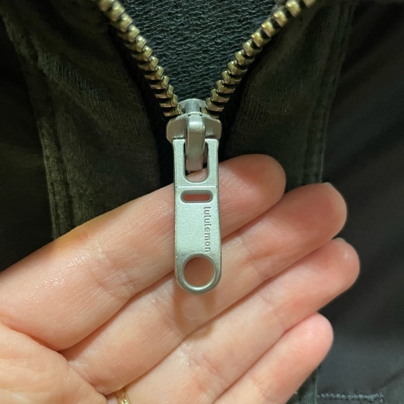 Lululemon dispatch jacket - Picture 5 of 8